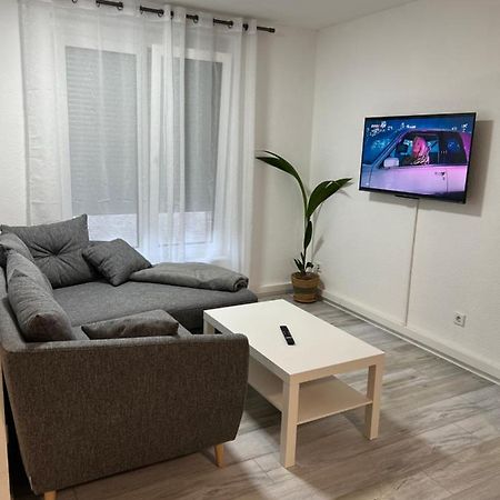 Deniz'S Serviced Apartment. Niederaula المظهر الخارجي الصورة