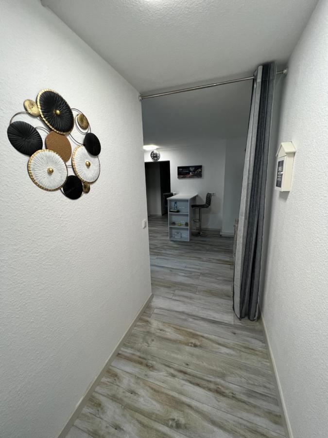 Deniz'S Serviced Apartment. Niederaula المظهر الخارجي الصورة