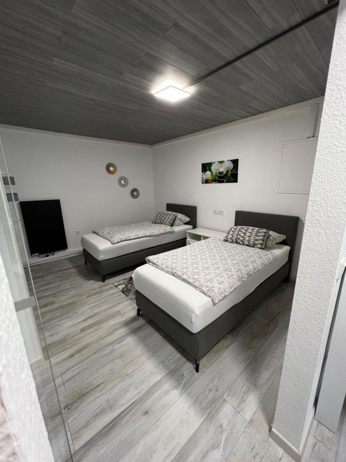 Deniz'S Serviced Apartment. Niederaula المظهر الخارجي الصورة